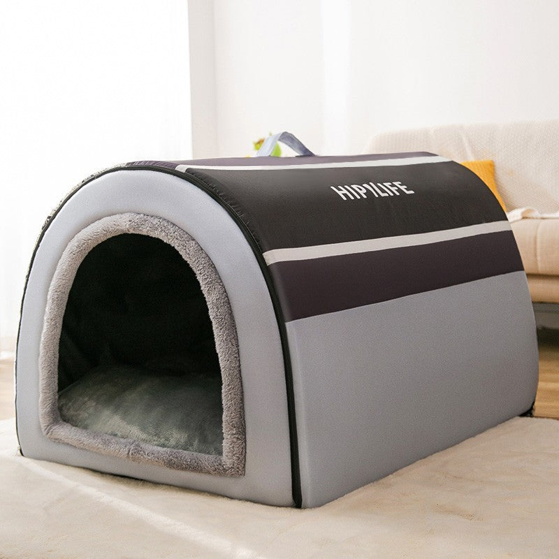 Warm Dog House For Medium And Large Dogs In Autumn